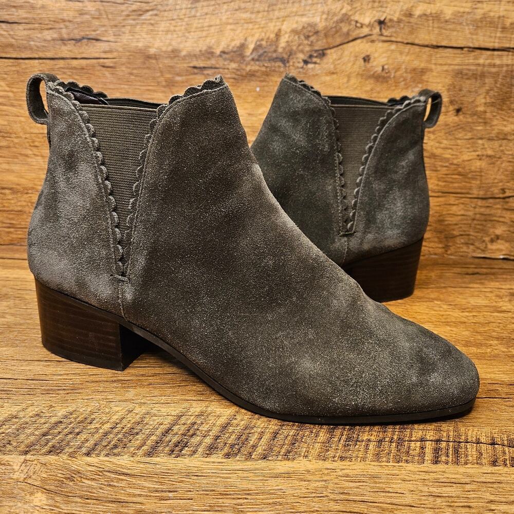 Talbots Dakota Suede Scallop-edge Ankle boot Green Suede leather bootie sz 8.5